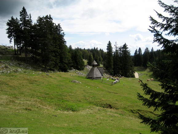 Chappel near Dom na Menini planini Mountain Hut