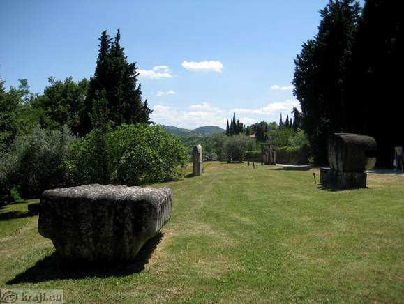 Forma Viva nad kampom Lucija Forma Viva nad kampom Lucija