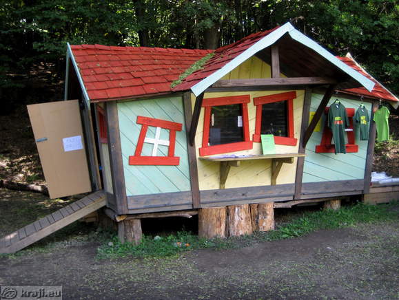 Cash desk and information