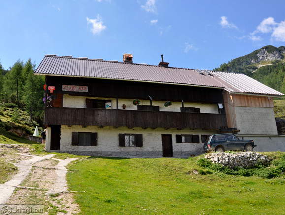 Blejska koca Mountain Hut (1630 m)