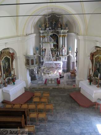 Pogled na cerkev sv. Duha z balkona