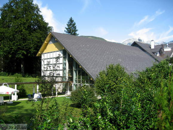 Del hotela Jezero s pokritim bazenom