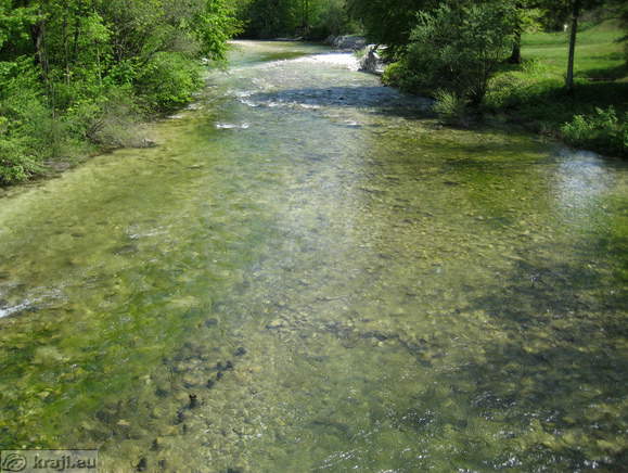 Ribcev Laz - Zusammenfluß Jezernica und Mostnica