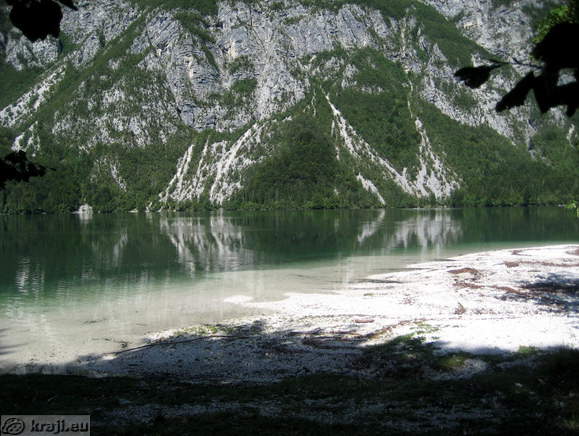 Plaža ob Camp Bohinj