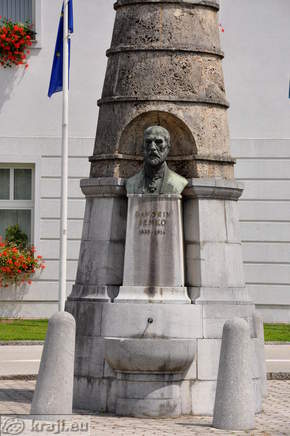Spomenik Davorinu Jenku (1835 - 1914)