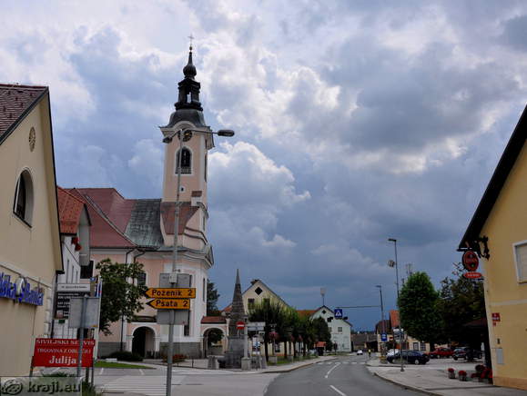 Trg Davorina Jenka in Cerklje na Gorenjskem