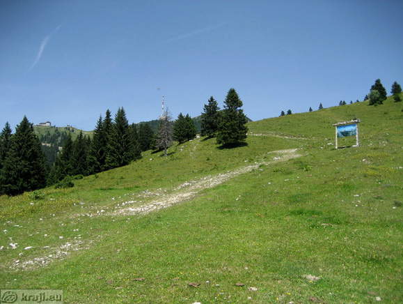 Pot od Planine jezerca proti Krvavcu Pot od Planine jezerca proti Krvavcu