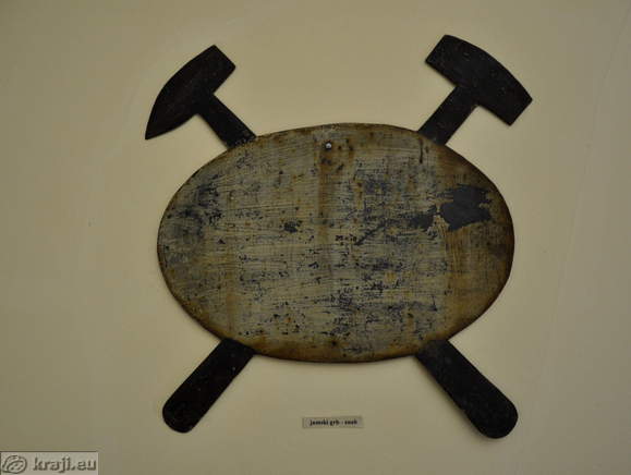 Cave coat-of-arms - Sign