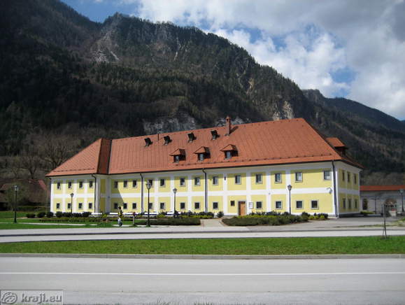 Kasarna (Barracks)