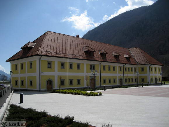 Kasarna in Jesenice
