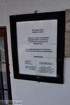 Tabla o informacijah in vstopnini