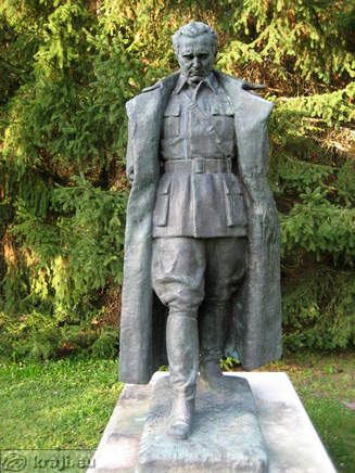 Veliki kip Josipa Broza Tita