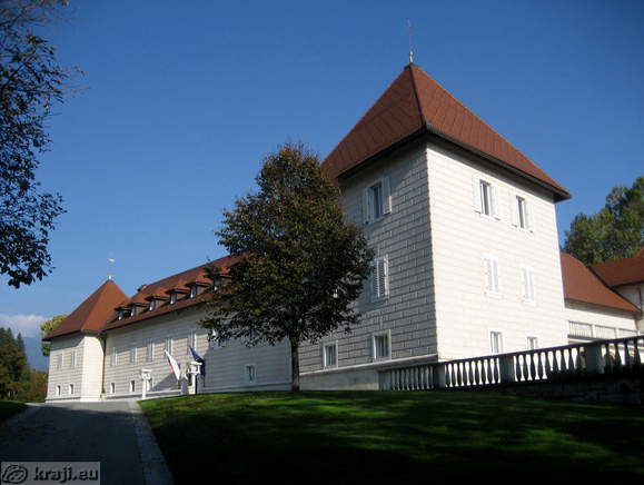 Zahodna stran gradu Brdo