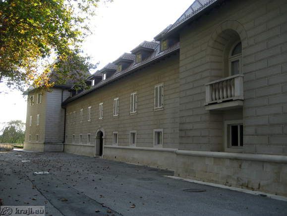 Vzhodna stran gradu Brdo