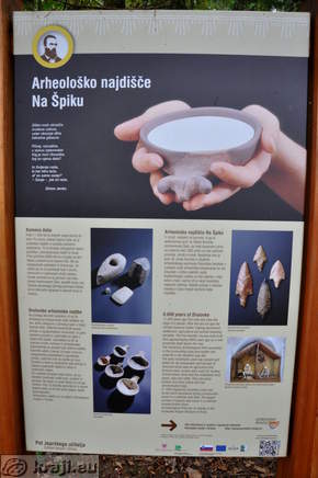 Informativna tabla - Arheološko najdišče Na Špiku