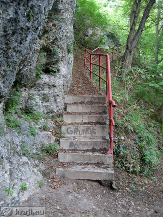 Spust v kanjon z Jurčičeve ulice