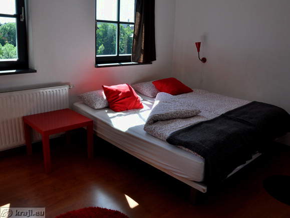 Room for 2 people