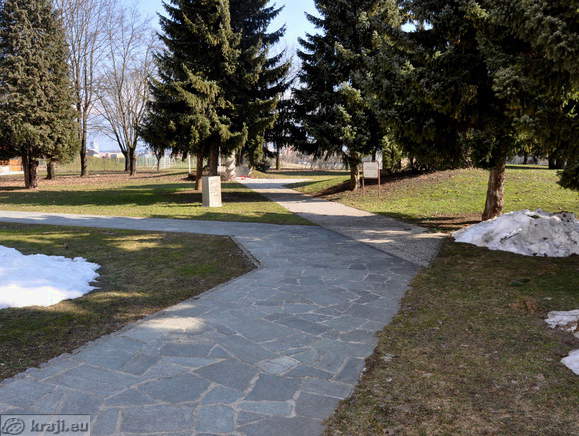 Spominski park v Stražišču pri Kranju Spominski park v Stražišču pri Kranju