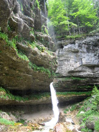 Conglomerate cliff at Upper Pericnik Fall