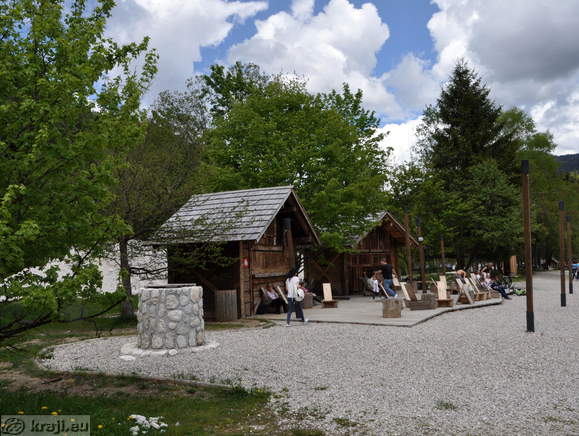 Coffeehouse at the upper Lake Jasna