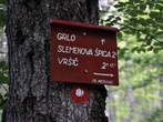 Cesta Planica-Tamar - Usmerjevalna tabla za Vršič, Slemenovo špico, Grlo 