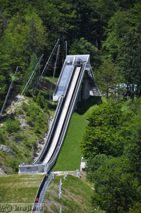 Flying hill - In-run