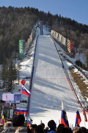 Descent by the flying hill