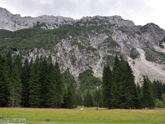 Nadiza Wasserfall - Erste Frühlings des Oberen Sava-Fluss
