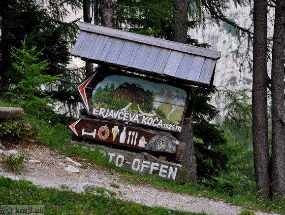 Erjavčeva koča 1525 m