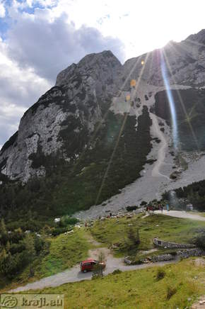 Pogled proti Mojstrovki