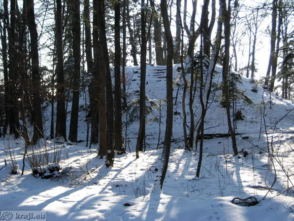Turn Schloss - Josipina Turnograjska Laubengang