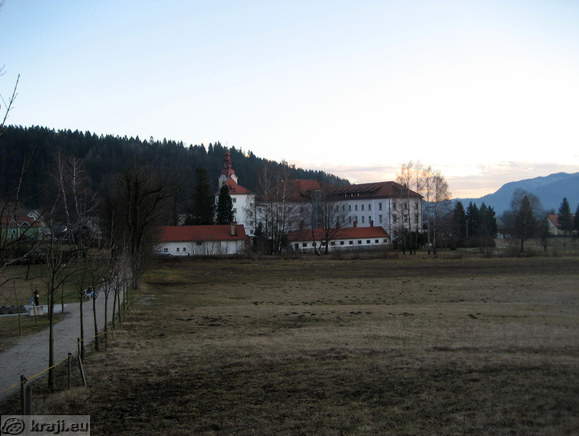 Pogled na Grad Katzenstain (Kacenštajn)