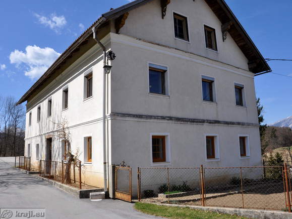 Župnišče Kamna Gorica