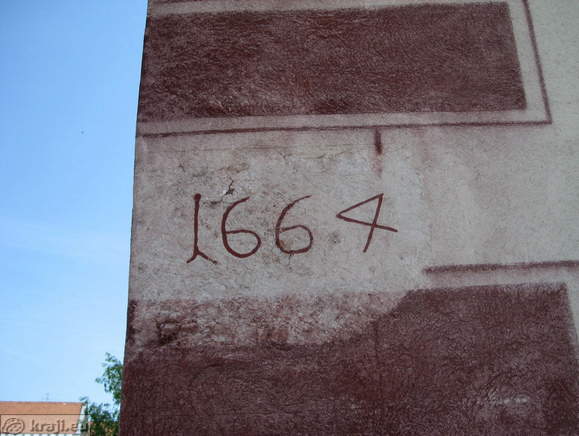 Letnica 1664 na zvoniku