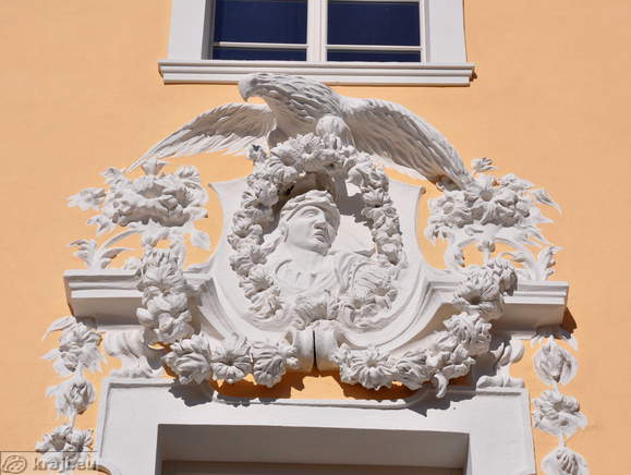 Ornamentet figures - Stuccowork