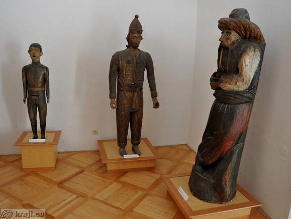 Museum of Apiculture <br> Interesting forms of hives