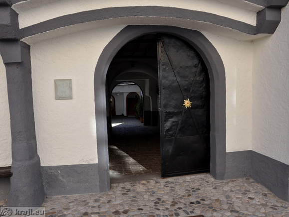 Entrance into Mali House in Radovljica
