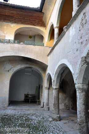 Trubar Street <br> Magusar House - Late gothic arcaded courtyard (around 1500)