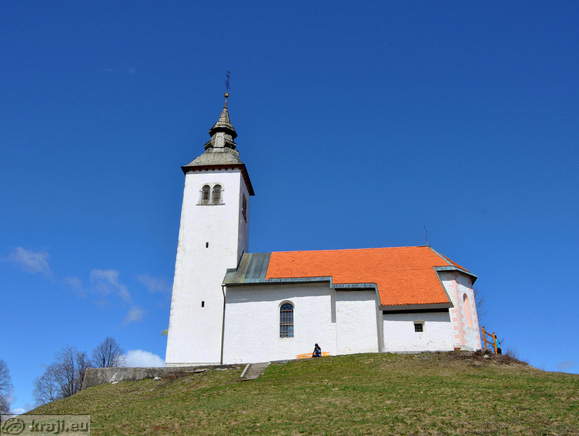 Cerkev sv. Križa z druge strani