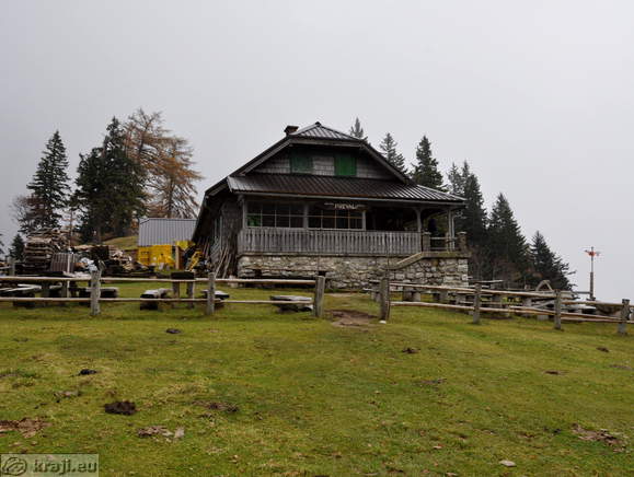 Koča na planini Prevala (1311 m)