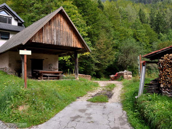 Cadovlje pri Trzicu - Jemensnik Gehöft