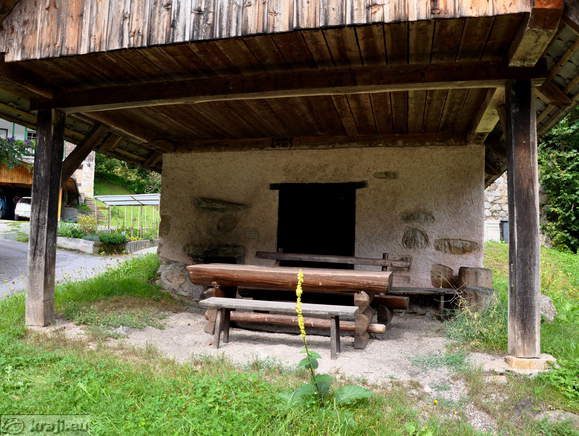 Cadovlje pri Trzicu <br> Jemensnik Gehöft