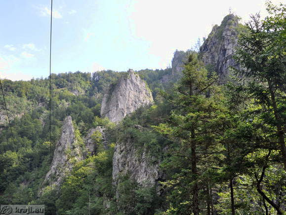 Dovzan Schlucht - Kuspegar Türme