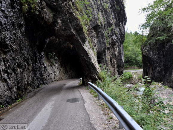 Vhod v Veliki predor z zgornje strani