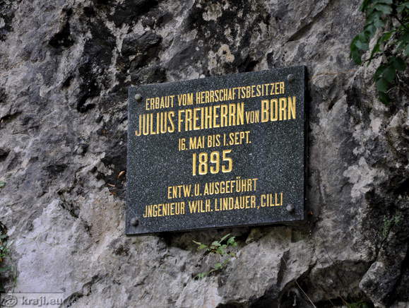 Spominska plošča - Julius Freiherrn von Born