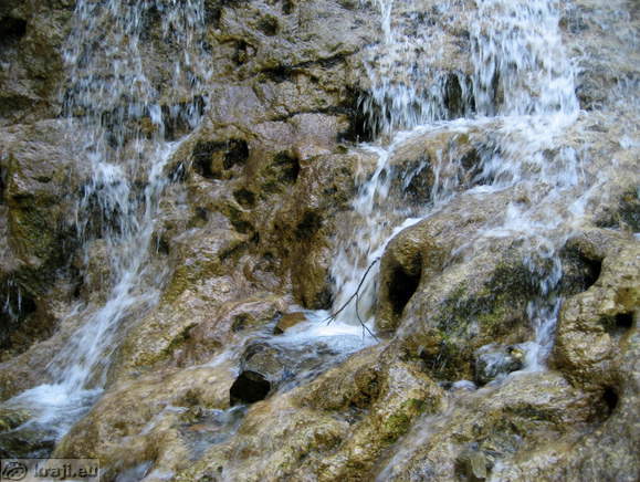 Closer look on Stegovnik Waterfall