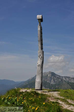 Stolp na vrhu Lajnarja