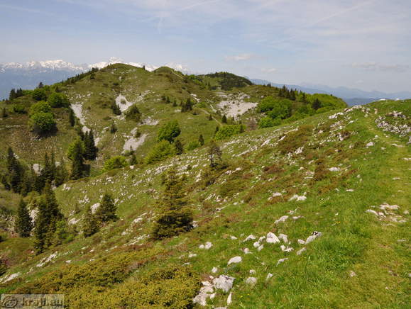 Soriska planina - Höhenweg: Mozic-parkplatz