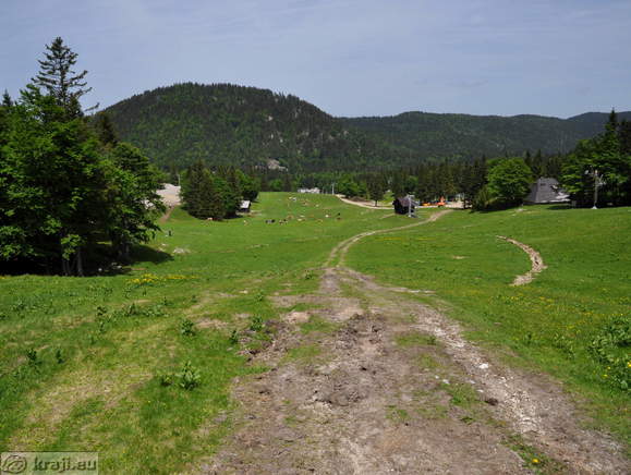 Soriska planina - Höhenweg: Mozic-parkplatz
