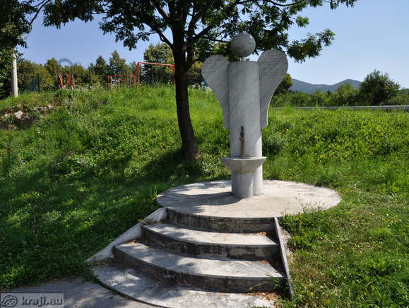 Col - Monument to the waterworks Gora